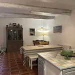 Aig 63 - Grande Maison De Village Avec Wi-fi - - 13 Personnes *