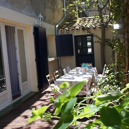 Aig 63 - Grande Maison De Village Avec Wi-fi - - 13 Personnes *